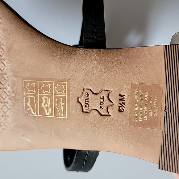 Tory BurchT-Mini Miller  Leather Thong flat sandals/ 6.5 - Picture 9 of 9